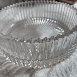 Mikasa Diamond Fire Clear Glass Hostess Bowl. Excellent Quality. Beautiful.