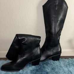 Embroidered High boots