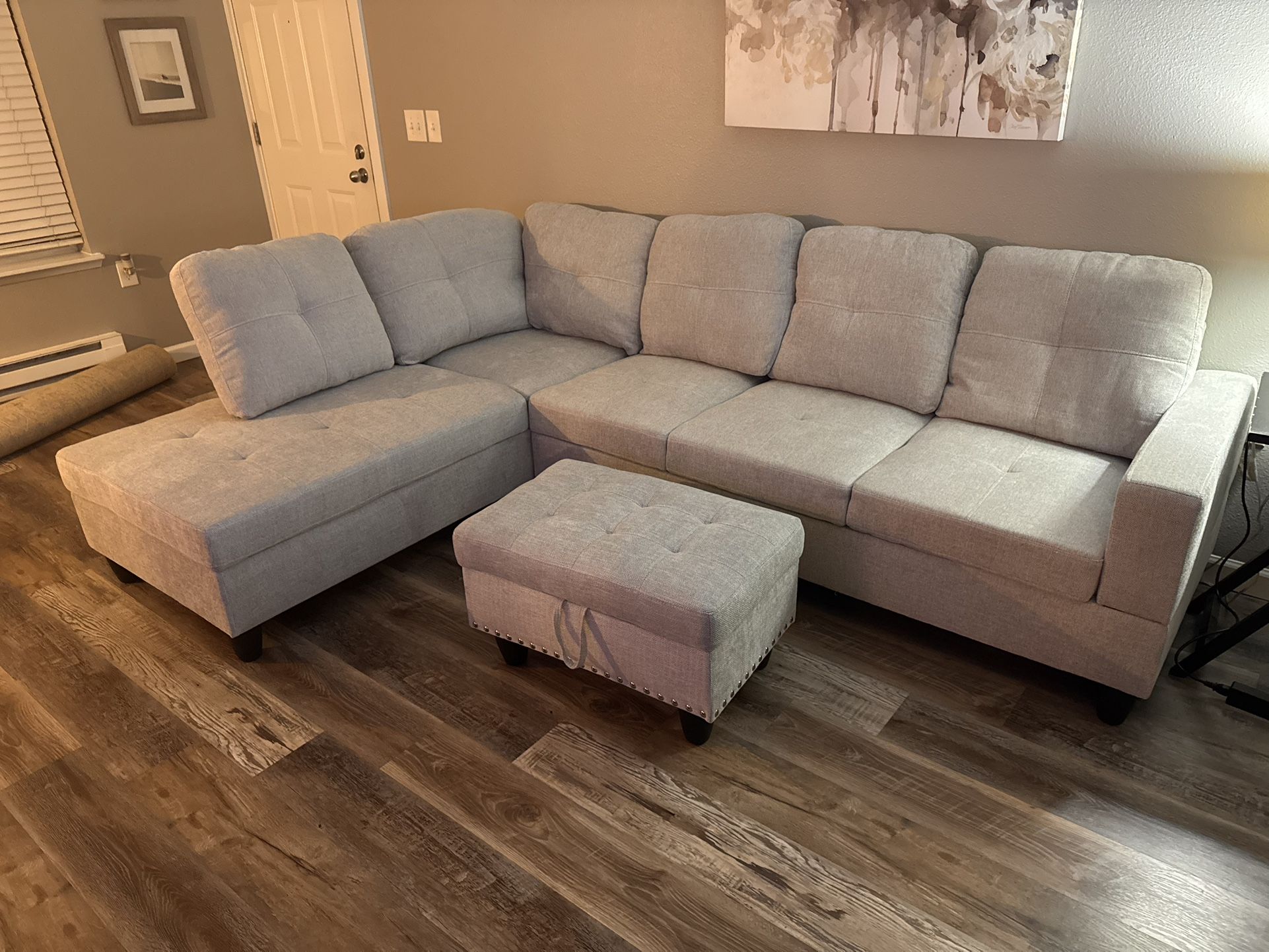 Gray Linen Sectional Couch And Ottoman