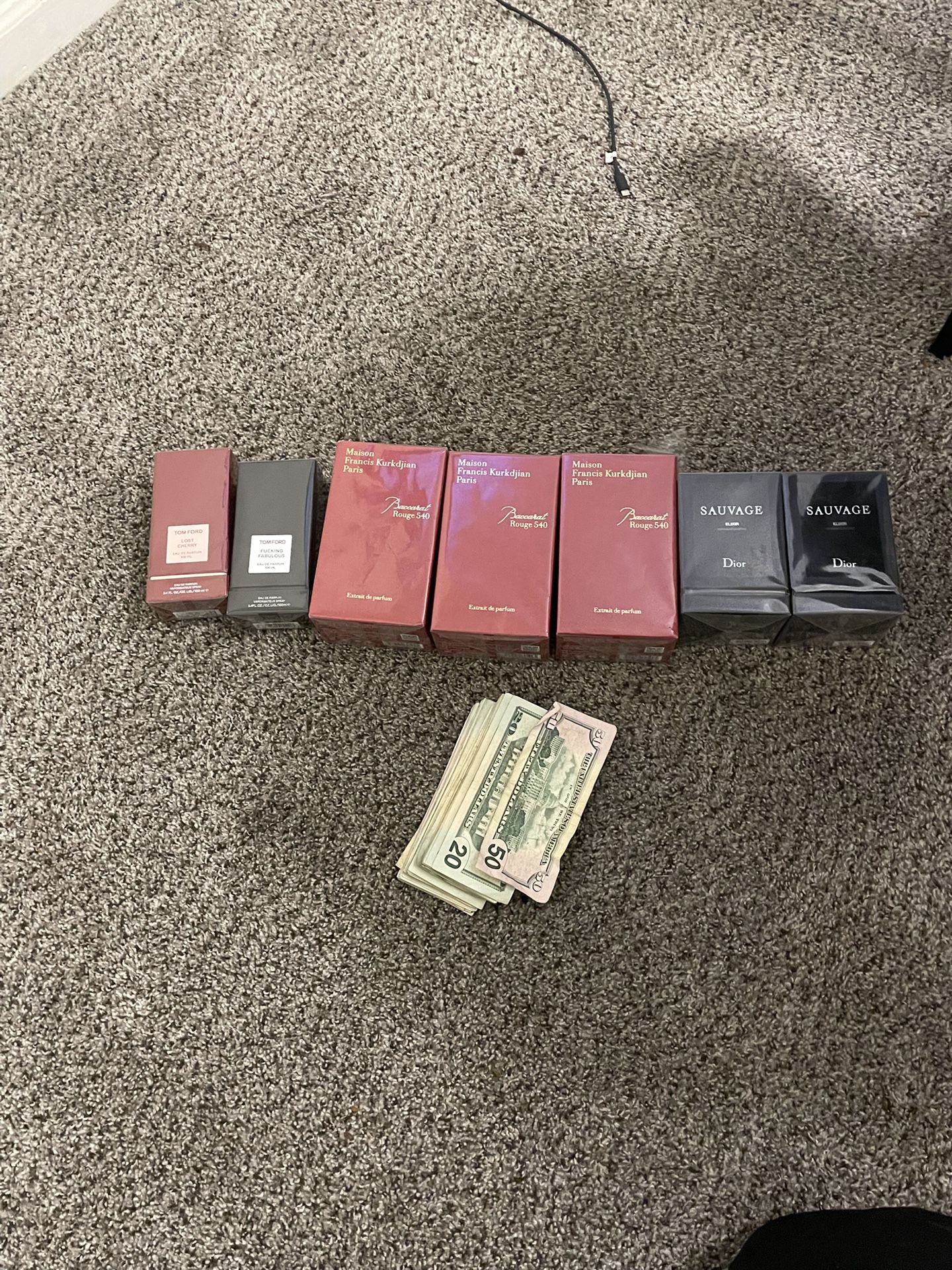 baccarat rouge 540)(dior sauvage elixir)(Tomford top cherry)(tomford fcking fabulous)