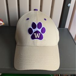 Huskies Hat/ Adjustable 