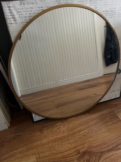 Mirrors, storage boxes, bathroom shelves