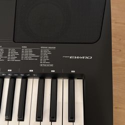 Piano EW410