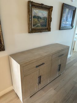 Sideboard