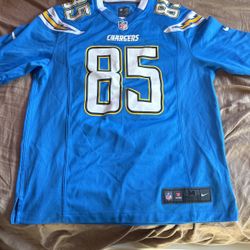 NFL Players Chargers Jersey Gates Size M