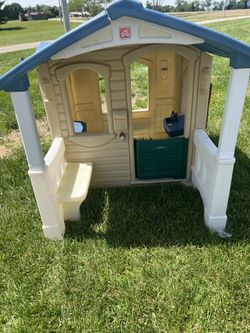 step2 naturally playful front porch  play house 