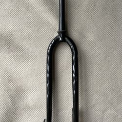 Bike Fork - Salsa CroMoto Grande 29" - Looks and works perfect - Axle-to-Crown Length: 483mm - Brake Type: Disc - Color: Black - Crown Race: 39.7mm - 