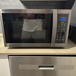 Sharp Carousel Stainless Steel Microwave - 1100W (excellent Condition)
