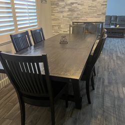 Ashley Furniture Dining Room Table Great Condition 8 Ft L x 3.5 Ft W Send An Offer 