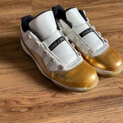 Jordan 11 Retro 2016 (Size 11) 