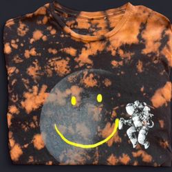 Astronaut Smiley Face Graphic T