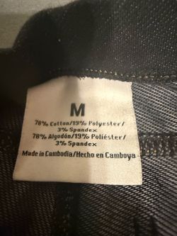 Size M skinny jeans