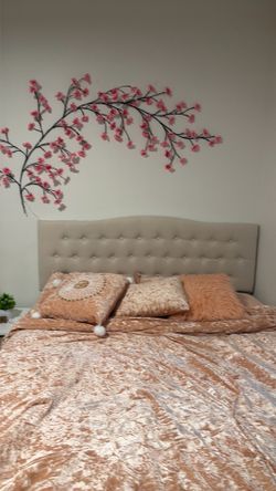Tufted Upholstered Headboard Queen Size, Sturdy and Durable Solid Wood Bed headboard, Fabric Headboard Adjustable Height from 37” to 51”, Modern Butto