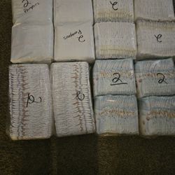 Pampers Or Huggies Diapers Size 2