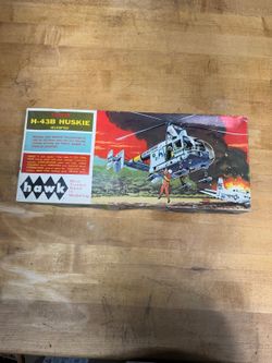 Kaman H-43B Huskie Helicopter Model Kit