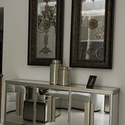 Dresser and 2 wall mirror frame