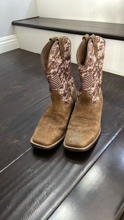 Boys Ariat Size 5