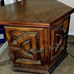 Two Mid century end tables 