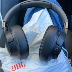 JBL 720BT Headphones