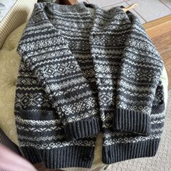 Men’s XXL, Abercrombie and Fitch wool sweater Used like new