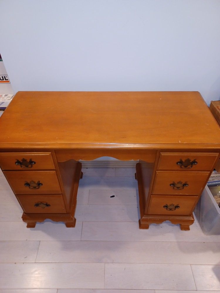 Small Desk For Children