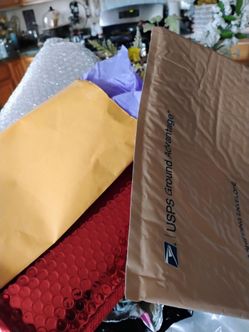 FREE! Mailers, bubble wrap & boxes, pickup today in Maspeth Queens...