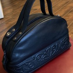 Leathers  Handbag Black Color 