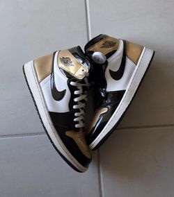 Jordan 1 gold toe size 12