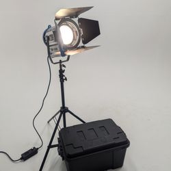 1000 Watt Fresnel Dimmable Video Light