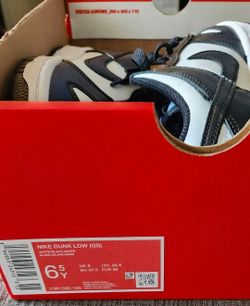 Nike Dunk Low panda 6.5Y