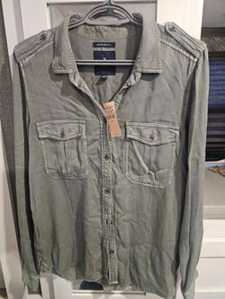 AmericanEagle- NEW --Women's--Boyfriend Fit Button-Down Shirt