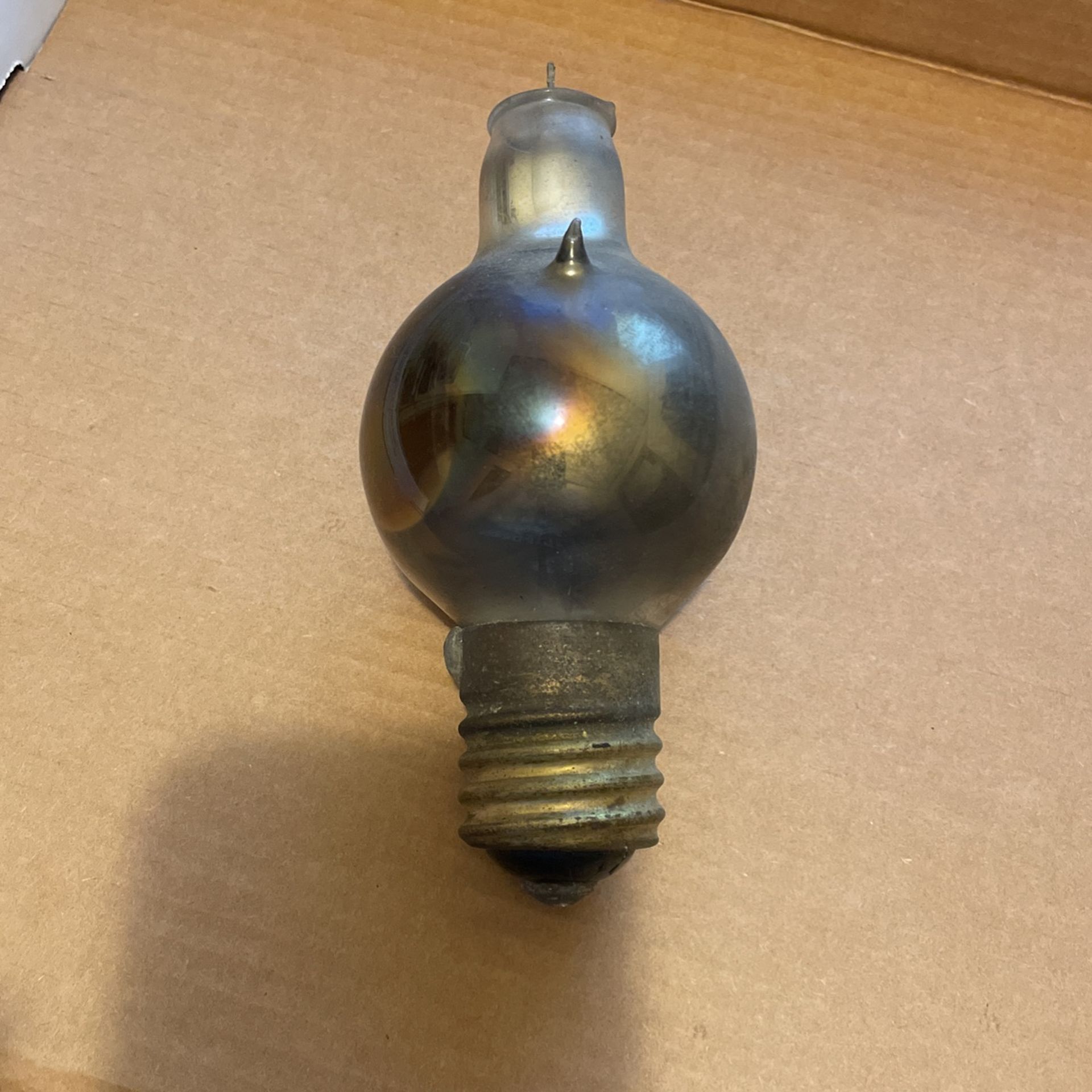 Antique Light Bulb Wide Base “B”