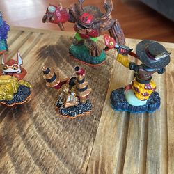 Skylander figures
