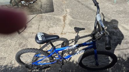 Huffy Rock It BMX Kids Bike Blue