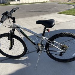 Nishiki Pueblo 24” Mountain Bike-Barely used