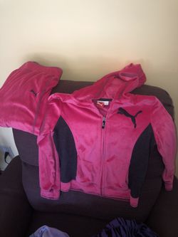Puma velour girls size large14 two piece set in great condition