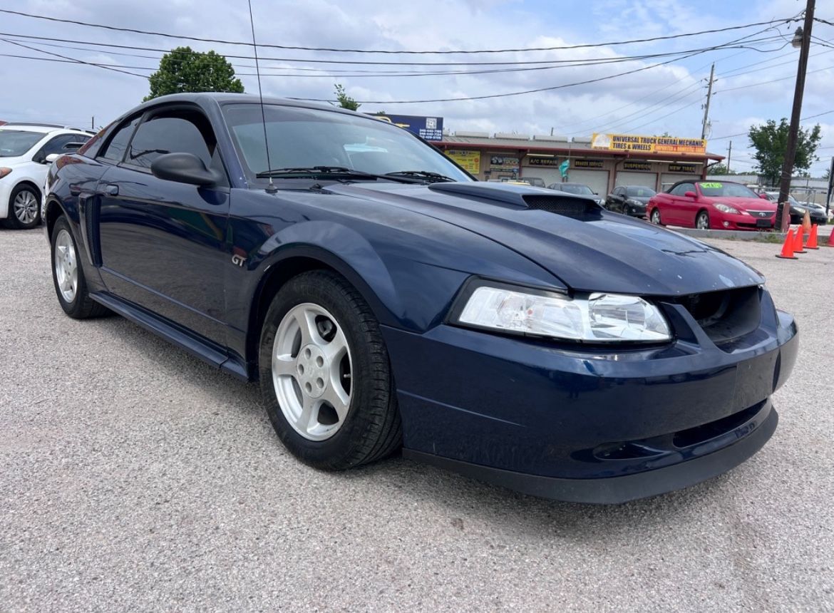 2003 Ford Mustang