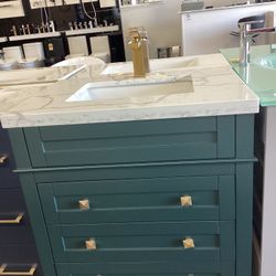 30” Bathroom Vanity Cabinet Solid Wood With Quartz Top Fully Assembled Ready For Pick Up 