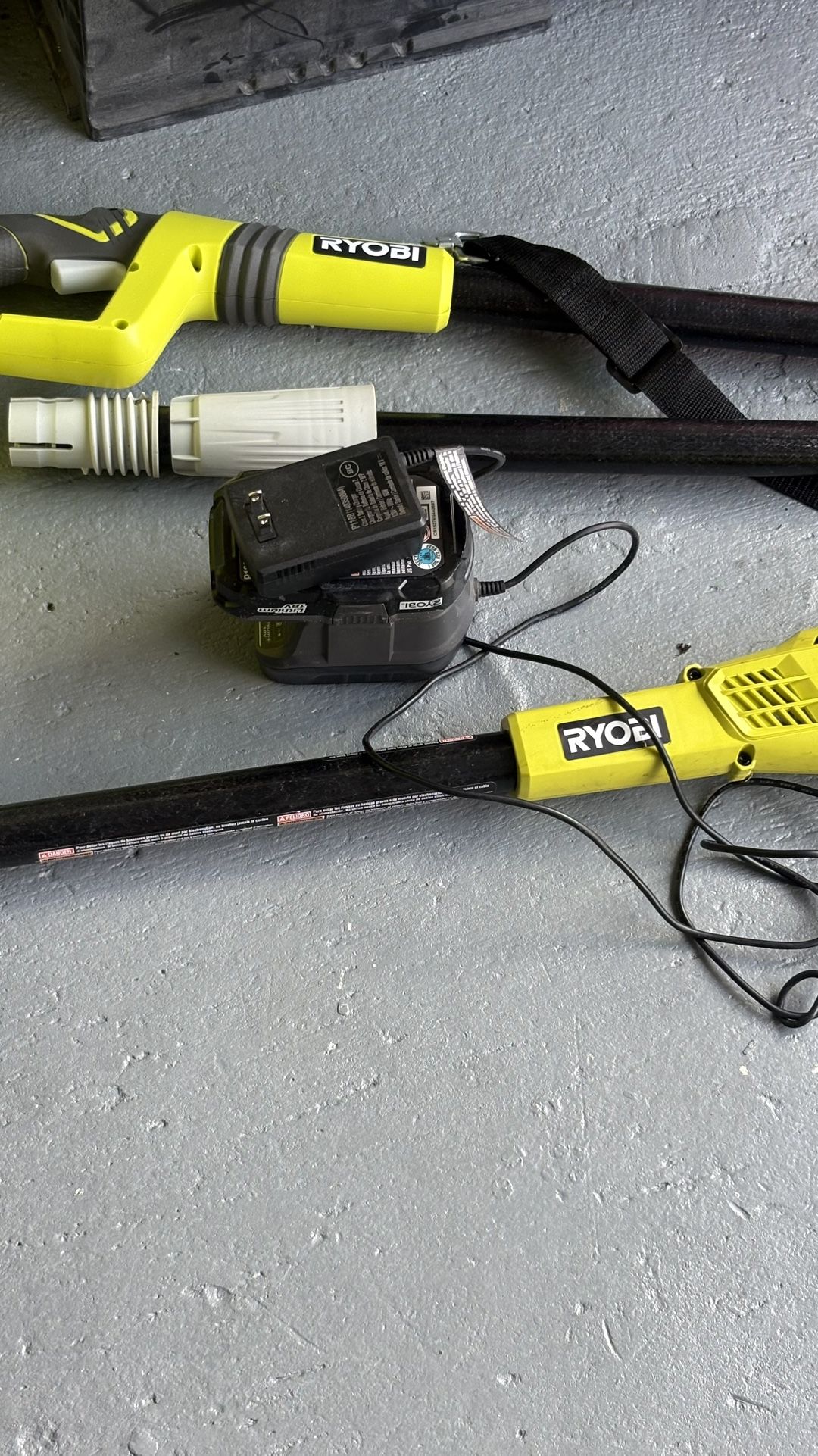 Ryobi Cordless Pole Saw