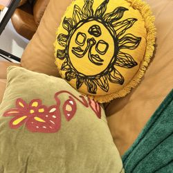 2 Decor Pillows For Couch 
