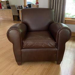 Pottery barn 2024 manhattan leather chair