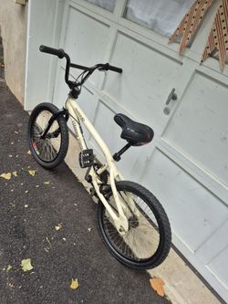 Kids BIKE 20" BMX HARO