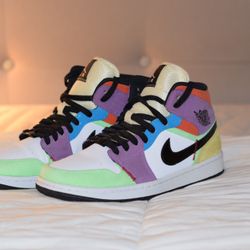 Jordan 1 Multi color Size 8M/10W