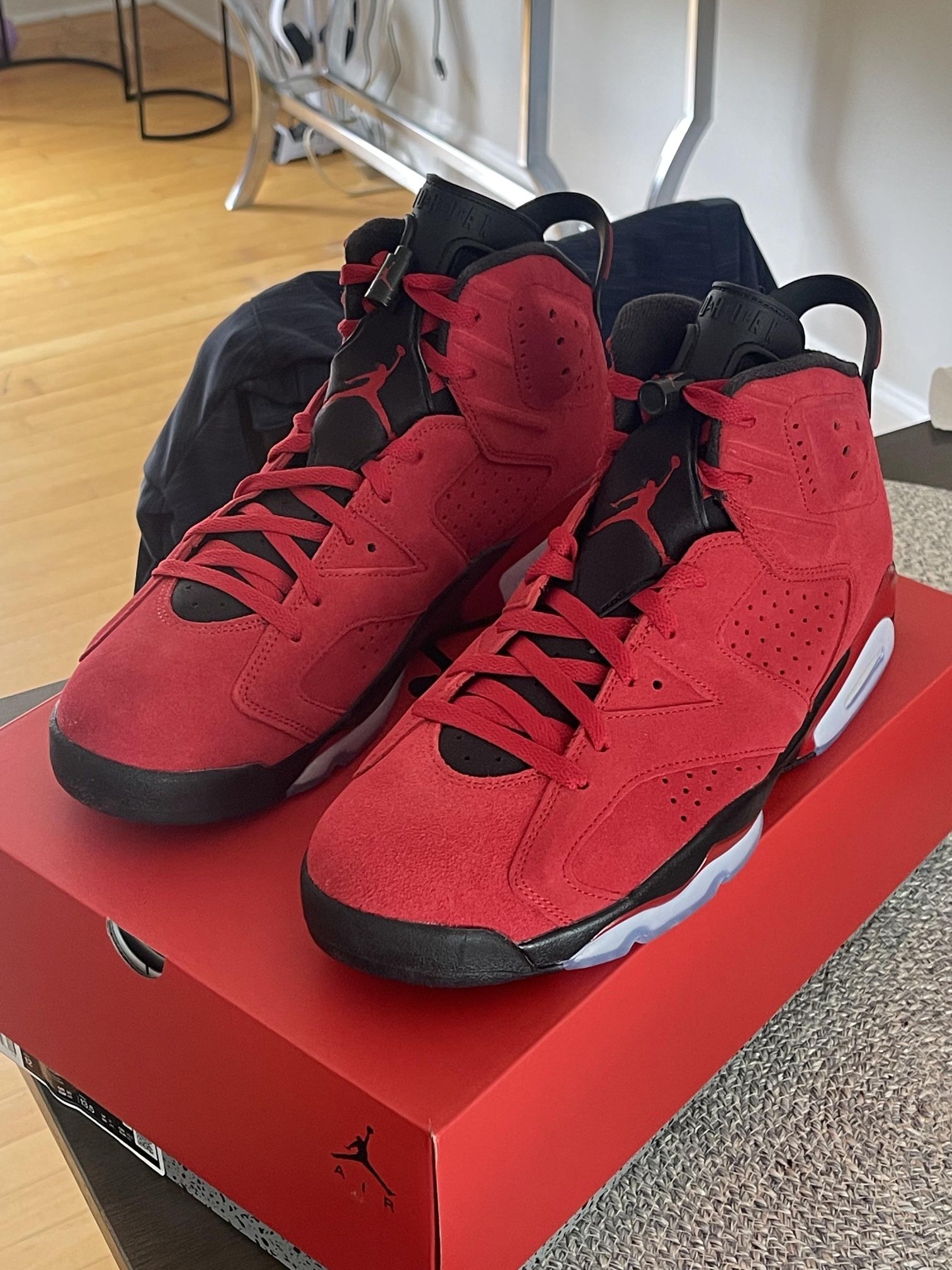 Jordan Retro 6 Size 9.5