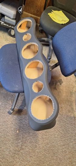 Speaker rack