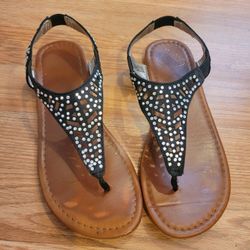 Sandals & Choose Sz 6