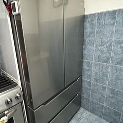 Refrigerator Cosmo