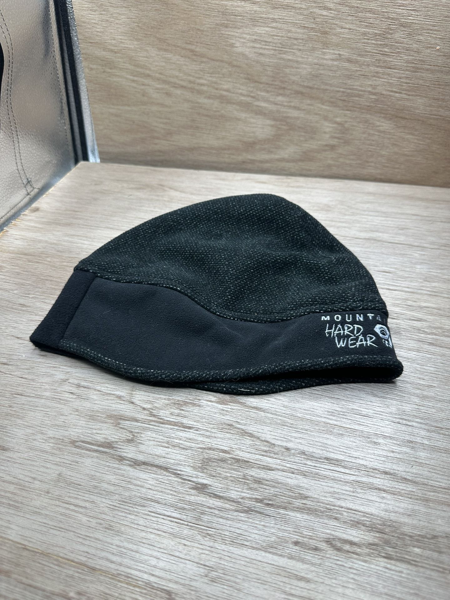 Mountain Hardwear Fleece Beanie Hat Windstopper Polartec Gray Black