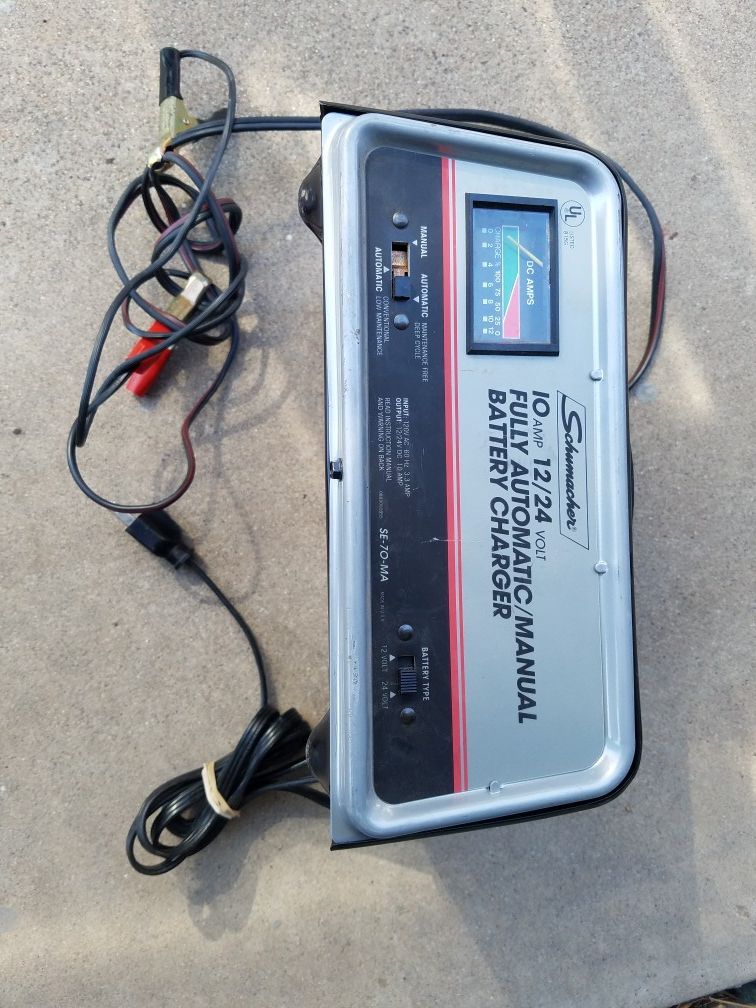 Shumacher 10 amp 12/24 volt fully automatic/manuel charger