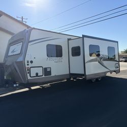 2017 Forest River Flagstaff Double slide model 26RBSSA Emerald Edition
